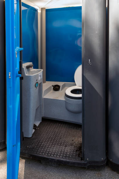 Best Portable toilet rental cost  in Tiffin, IA