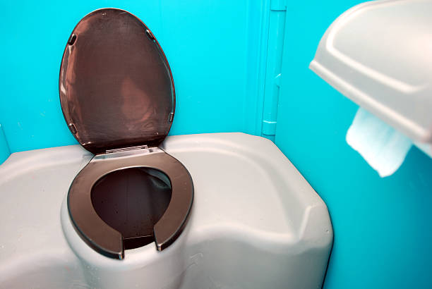 Best Porta potty rental near me  in Tiffin, IA